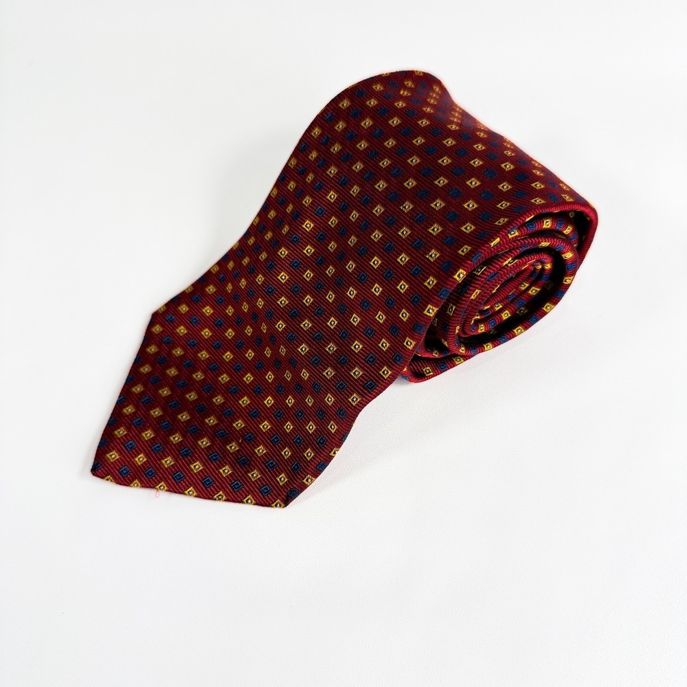 Brooks Brothers Tie Makers XL All Silk Made in USA Red Gold Blue Medallion Tie